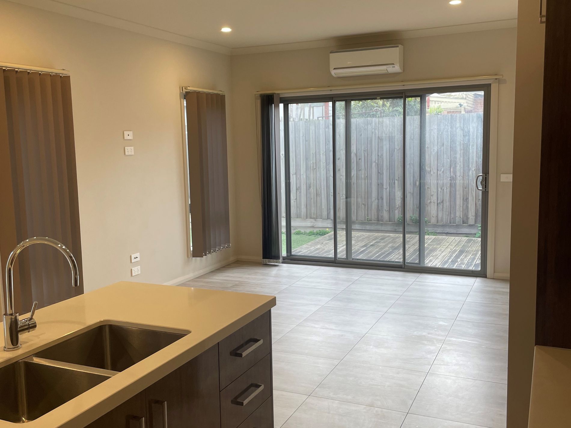 3 / 3 Marsh Street, Altona North