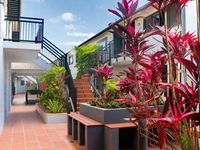 280 Olsen Avenue, Parkwood