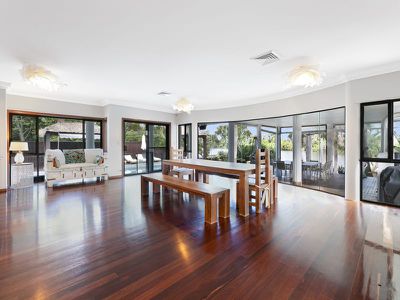 21 Riverbank Court, Ashmore