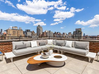 18 Gramercy Park South, New York, NY, International