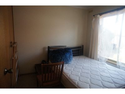 1 / 17 Pynsent Street, Horsham