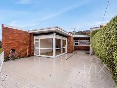 2 / 563 Sandy Bay Road, Sandy Bay