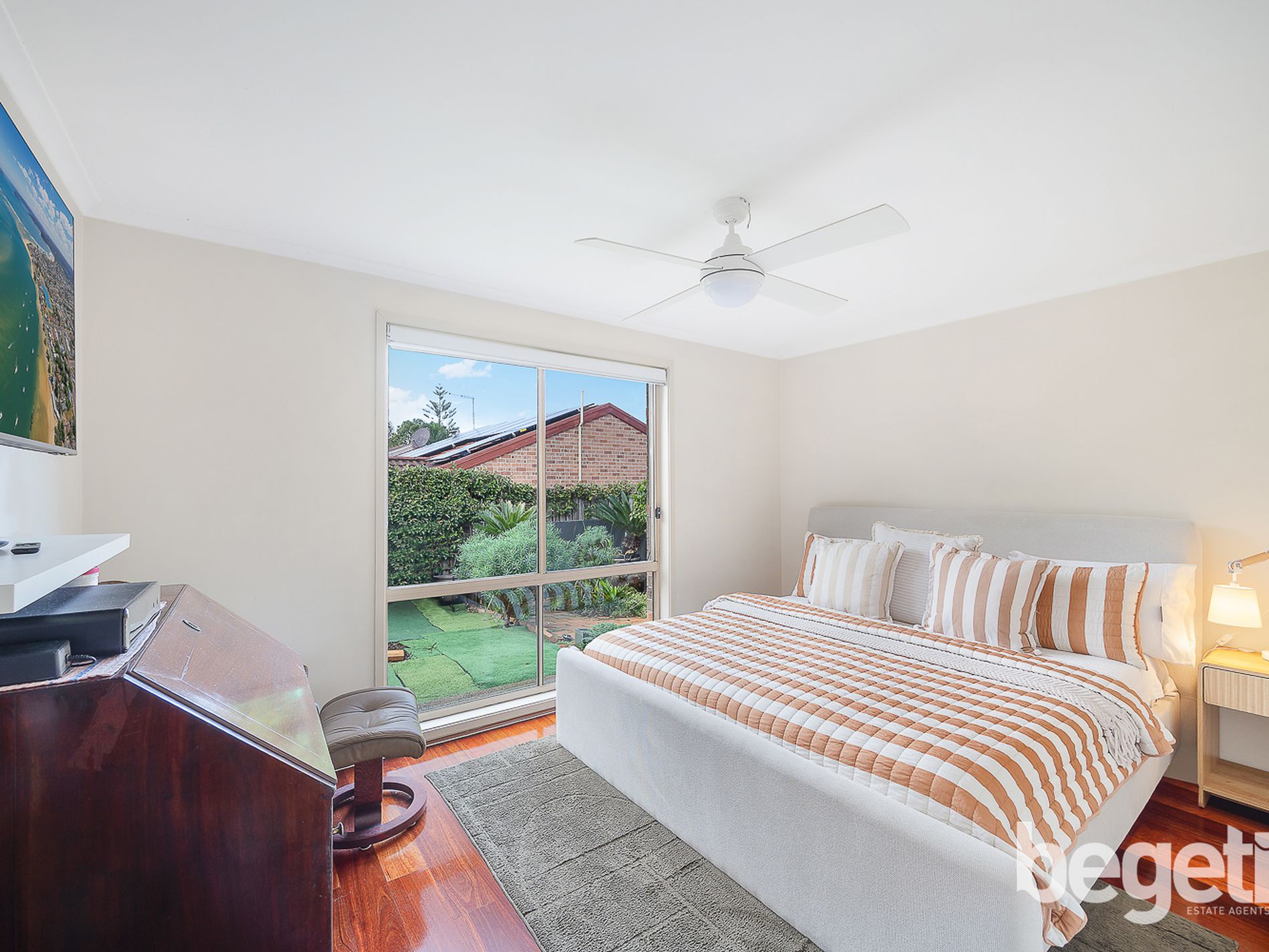 8 Tristania Grove, Greenacre
