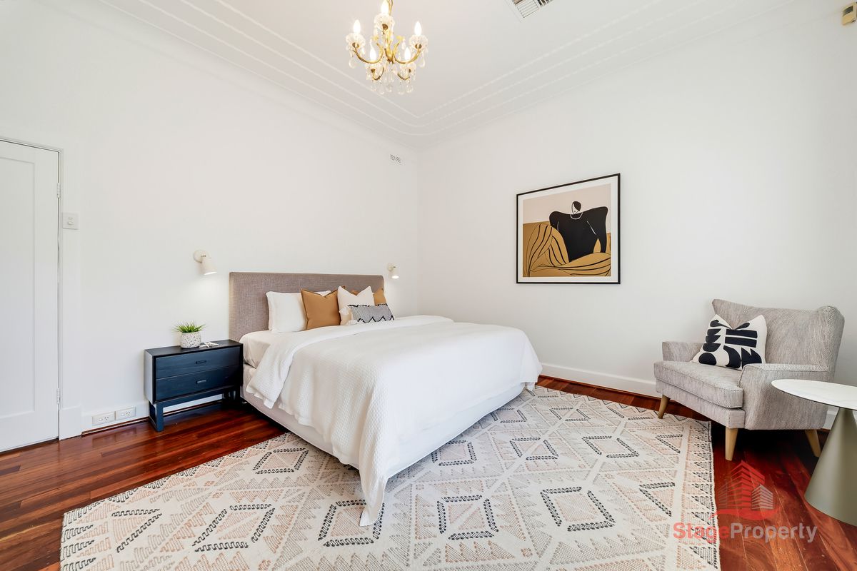 10 Cliff Road, Claremont