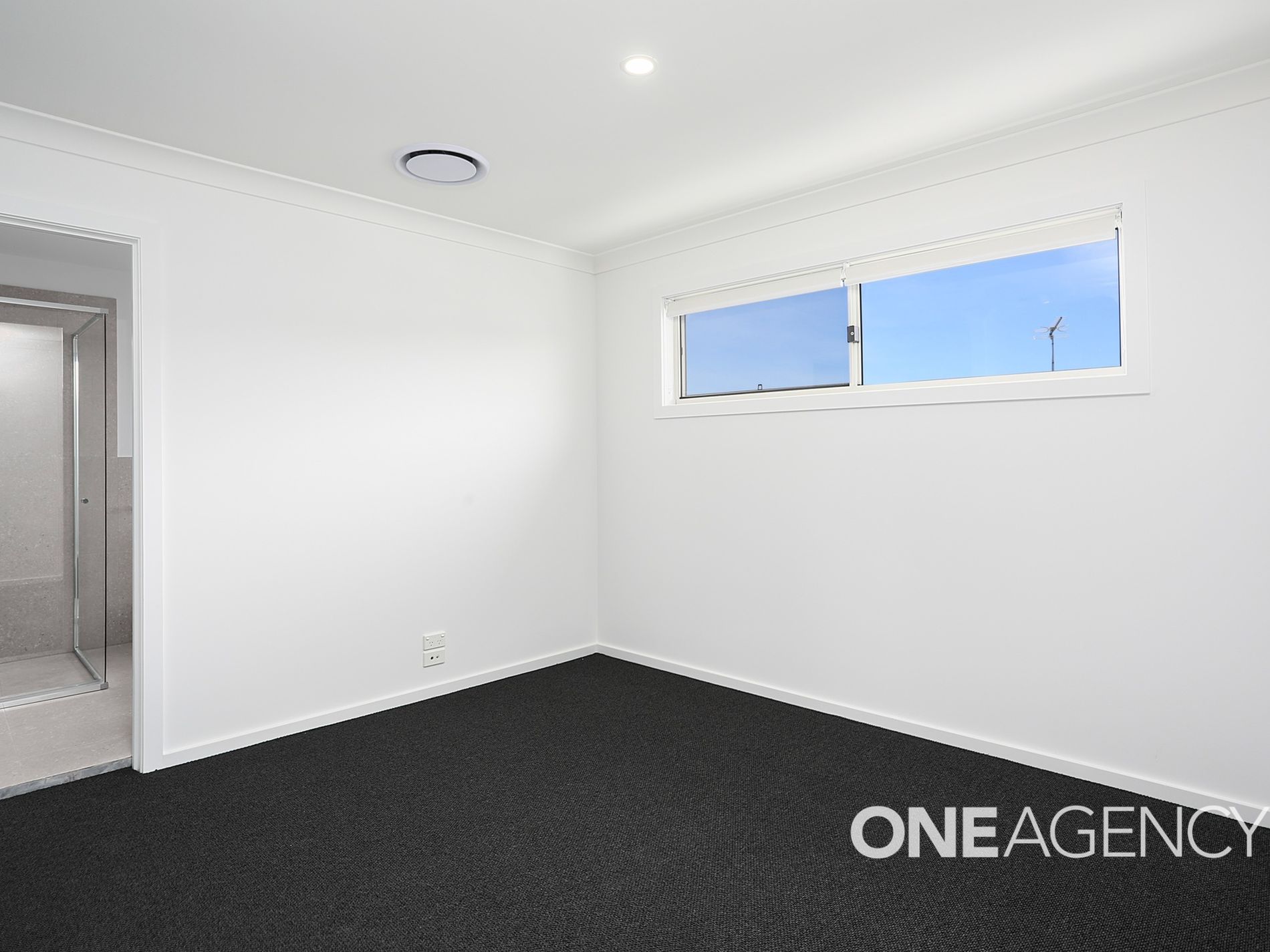 1 / 28 Fisher St, Oak Flats