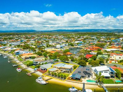 11 Lindsay Parade, Paradise Point