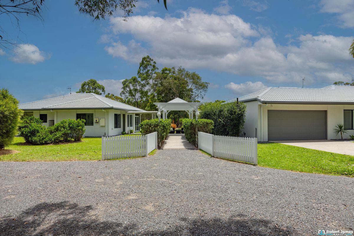 26 Amaroo Place, Cooroibah