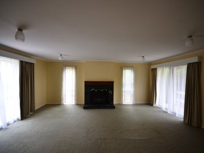 2 Omeo Court , Tawonga South