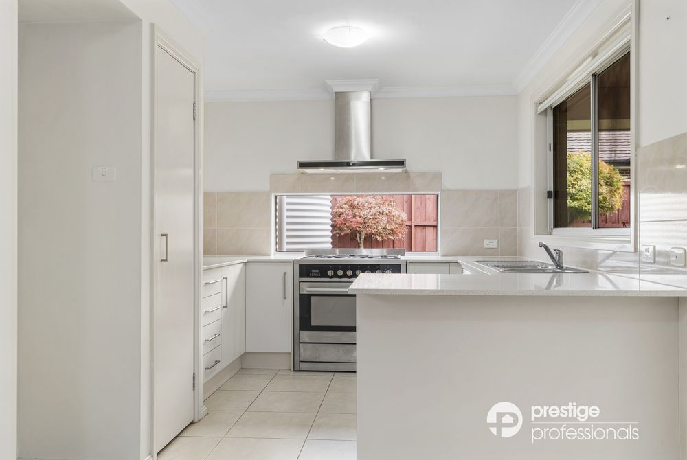 15 Fairway Close, Moorebank