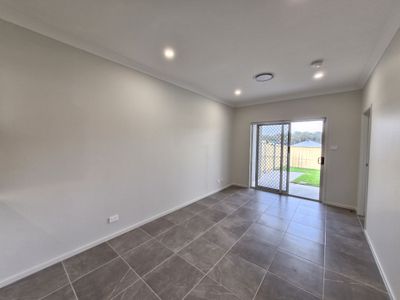 1/94 Settlers Boulevard, Chisholm