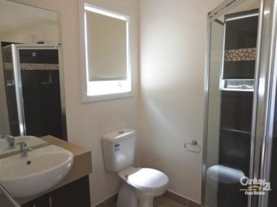 2 / 26 Beckington Crescent, Hampton Park