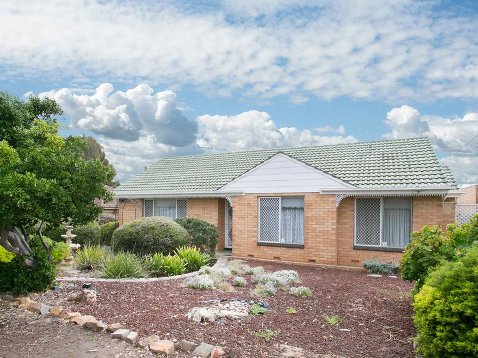 7 Graham Ave, Hackham