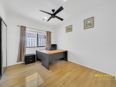 25 Cascade  Drive, Aintree