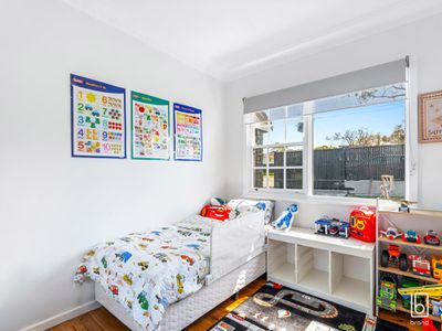 1 Swan Street, Kanwal