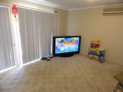 1 / 8 Kingston Way, Raceview