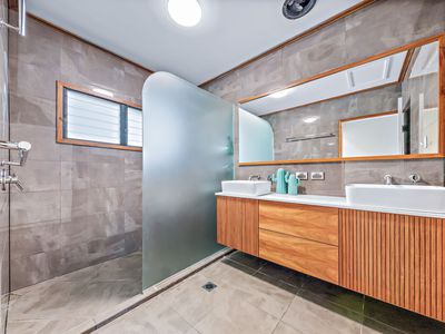 83 Conway Road, Preston