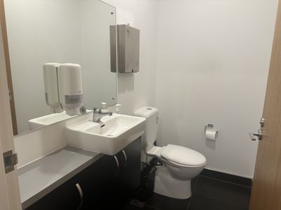 Suite 6 / D4/59 Apollo Drive, Rosedale