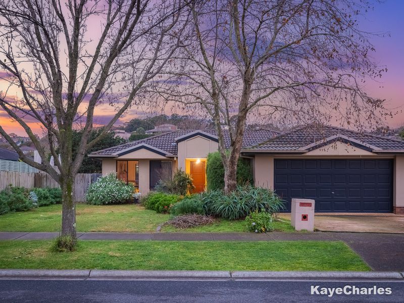 3 Castle Court, Beaconsfield