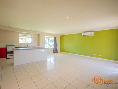 9 Gumtree Avenue, Dubbo