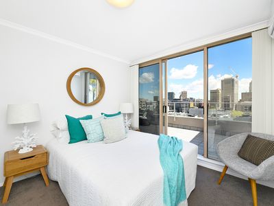 709 / 105 Campbell Street, Surry Hills