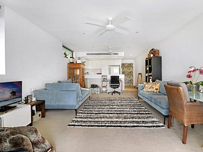 3106 / 323 Bayview Street, Hollywell