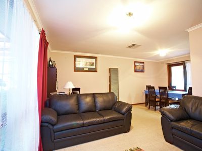 45 Nangiloc Crescent, Werribee