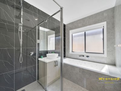 25 Cascade  Drive, Aintree