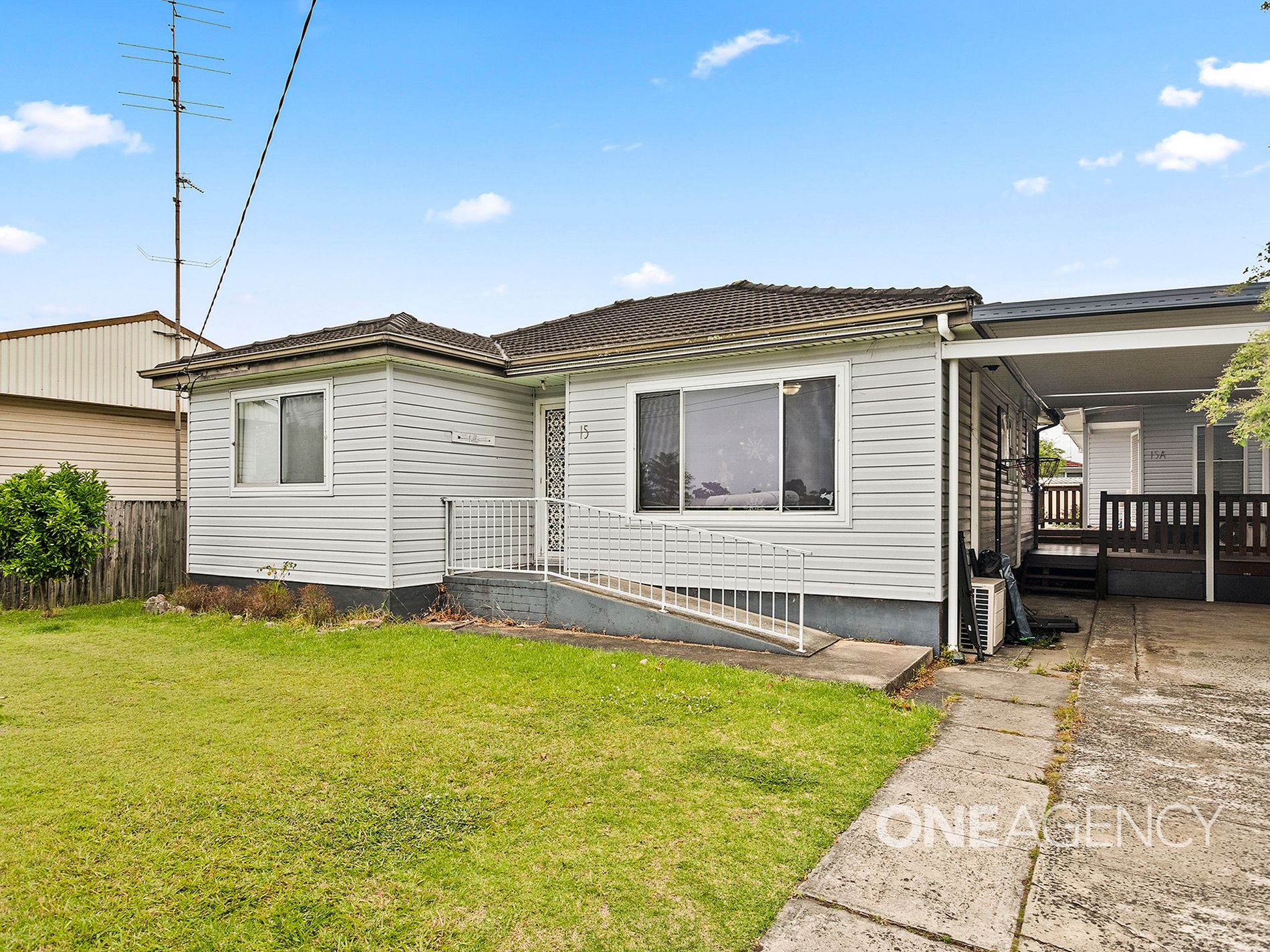15 Calderwood Road, Albion Park