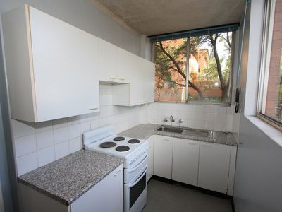 2 / 15 Endeavour Street, West Ryde