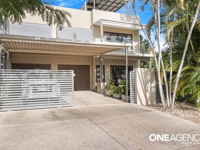 1 / 19 King Street, Urangan