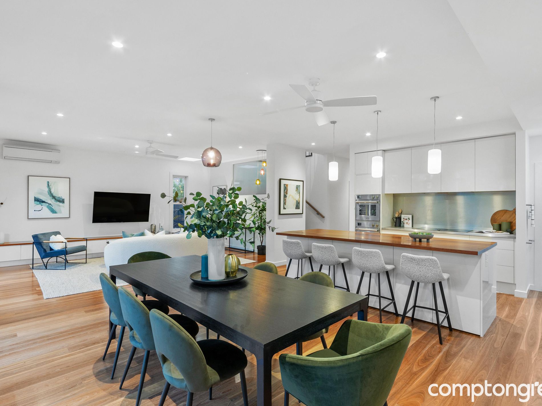 44 Railway Place, Williamstown