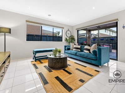 7 Brightstone Drive, Clyde North