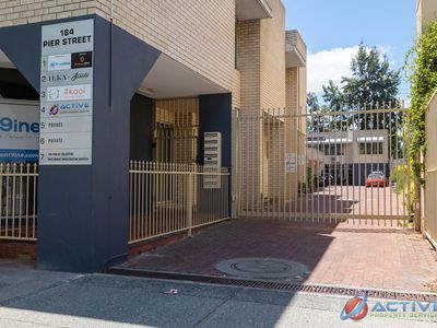 4 / 184 Pier Street, Perth