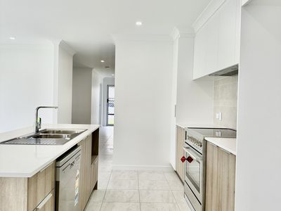 4 Hugo St, Rosewood