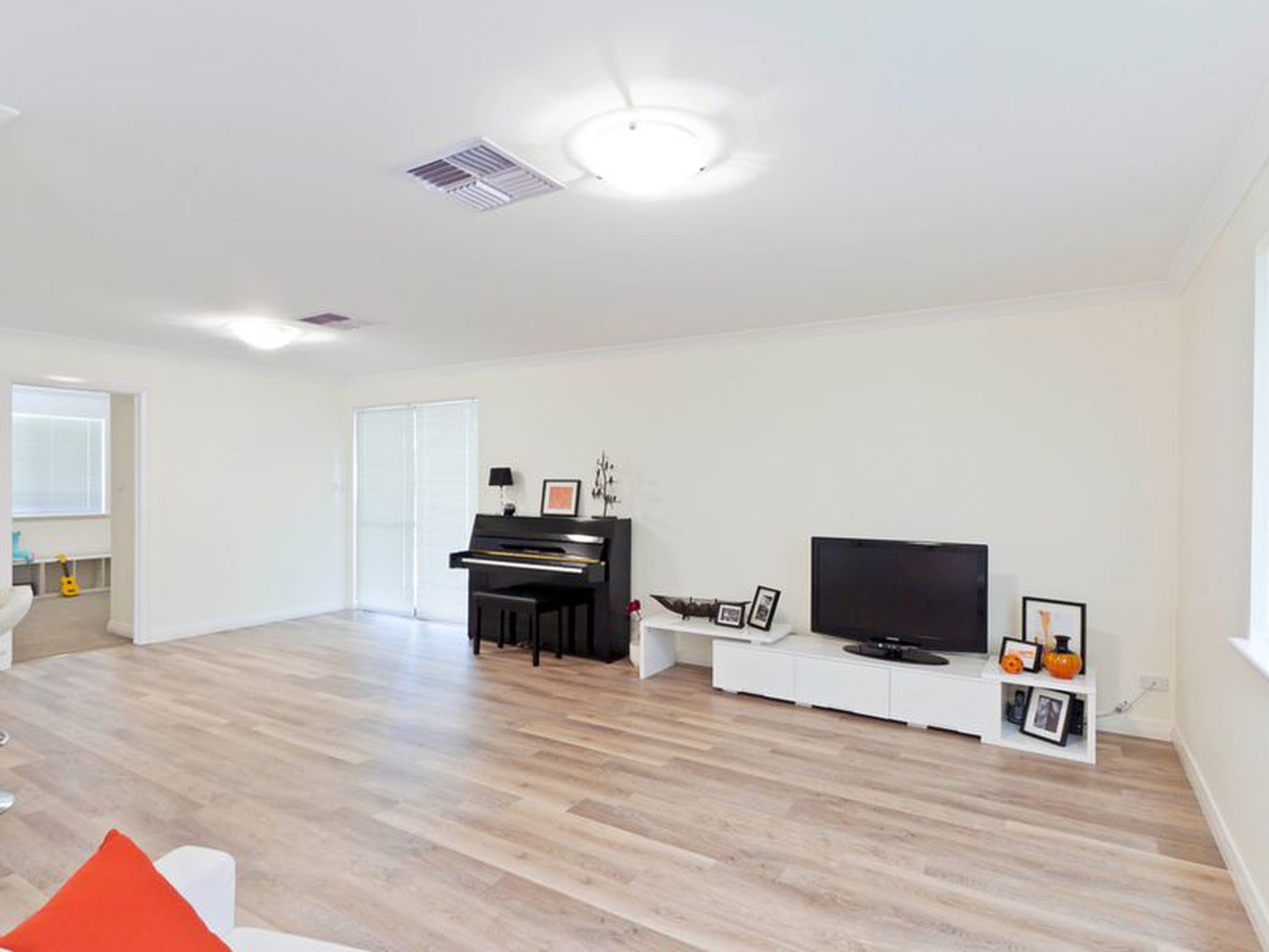 192A Collins Street, Piccadilly