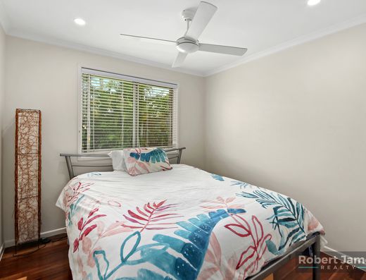 Tidy home in great location. image 18