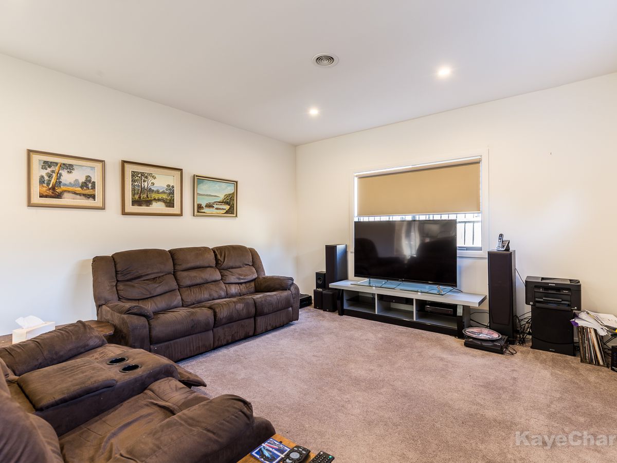 2 / 5 Castlegate Court, Berwick Kaye Charles Real Estate