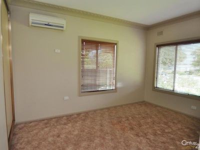20 Lovett Avenue, Dubbo
