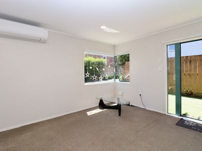 B / 21 William Ave, Greenlane