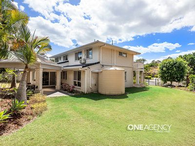 2 Greenstead Way, Forest Lake