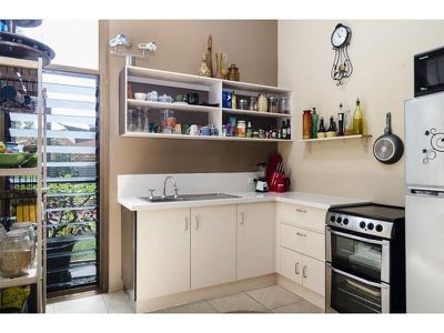 27 Sunrise Avenue, Tewantin
