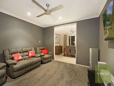 13 Gundabluey Crescent, Mount Low