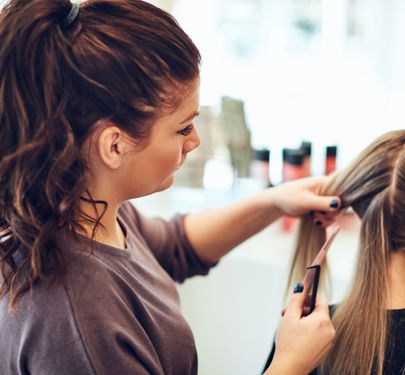 PREMIUM PRAHRAN SALON | UNDER MANAGEMENT | LIGHT-FILLED| HIGH GROWTH OPPORTUNITY