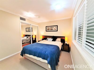 305 / 350 Esplanade, Scarness