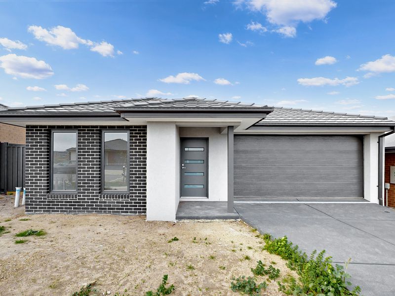 16 Chance Way, Clyde North
