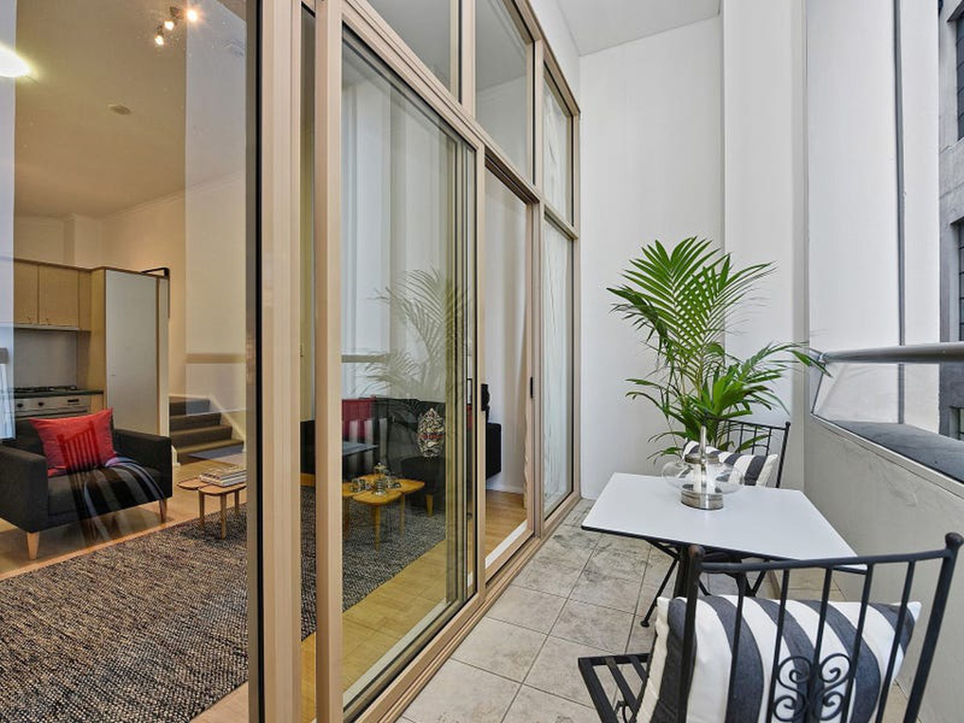 320 / 105 Campbell Street, Surry Hills