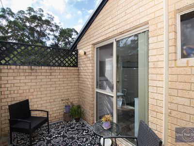 2 / 1 Maraveen Place, Ocean Beach