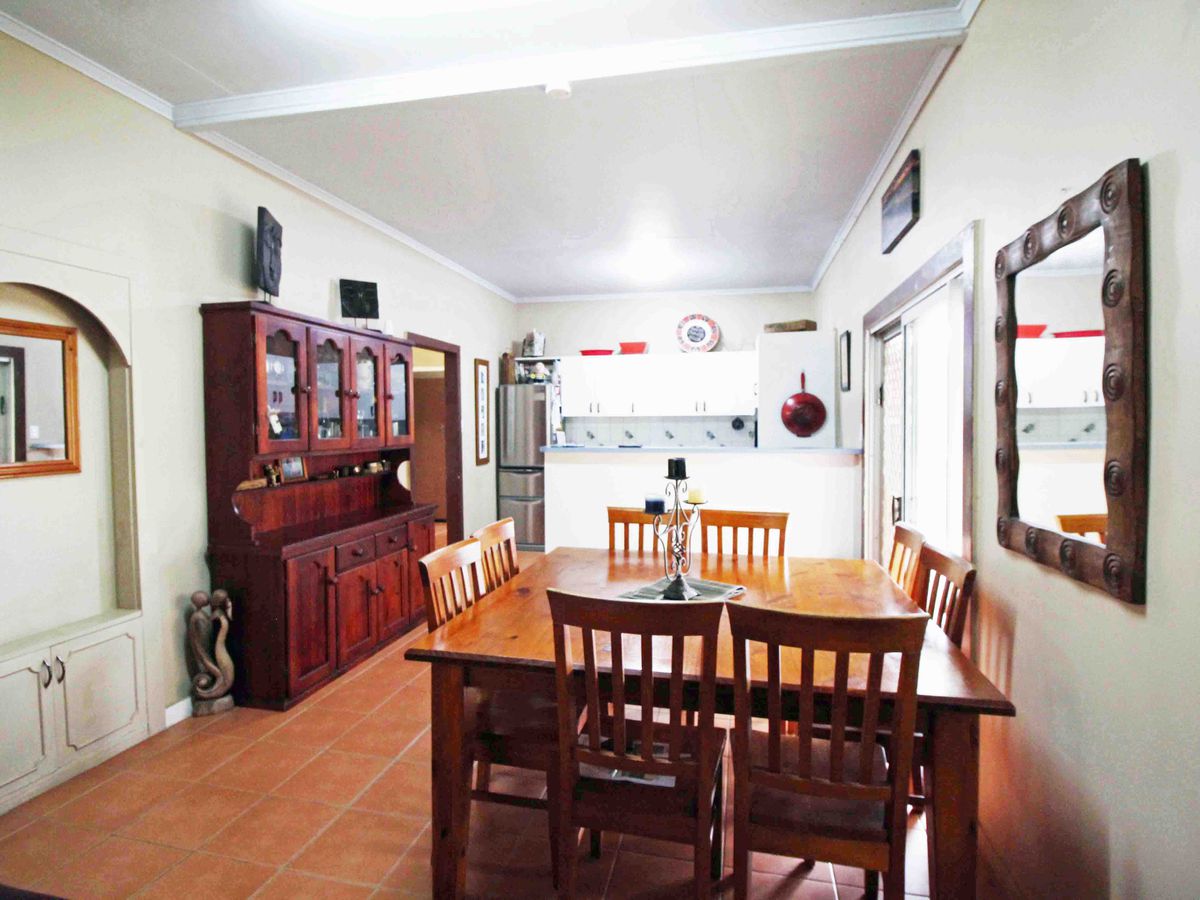 14 GRAY STREET, Atherton