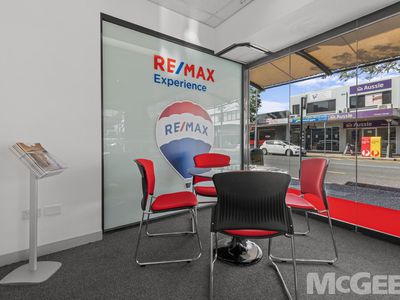 411 Logan Road, Stones Corner