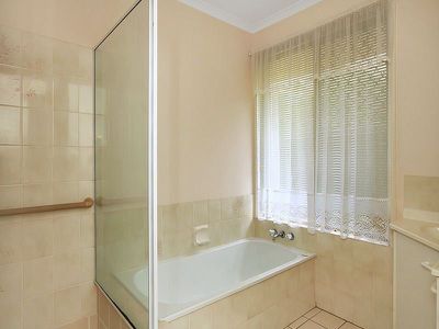 6 Palm Grove Cres, Tewantin